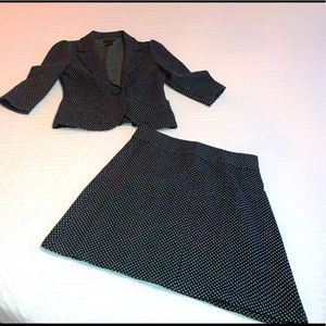 Frenchi suit set “dot” wool blend jacket and skirt 💼👠